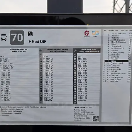 Ba With Free Garage Parking And Garden