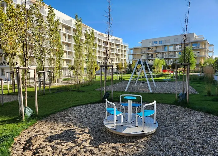 Appartement Ba With Free Garage Parking And Garden *