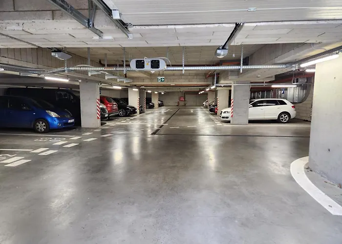 Appartement Ba With Free Garage Parking And Garden