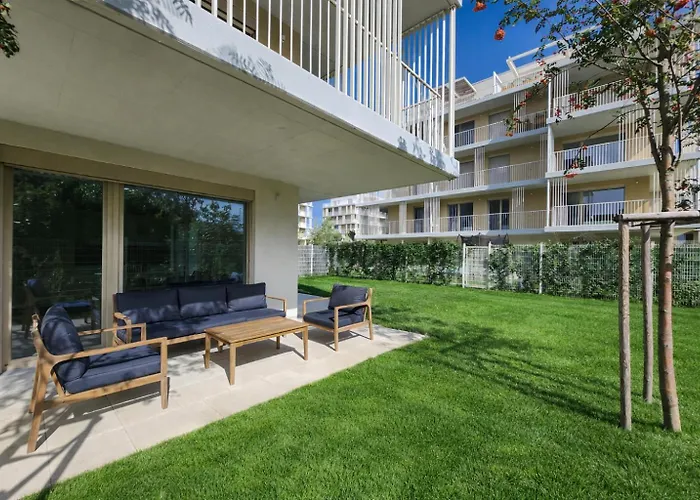 Ba With Free Garage Parking And Garden Appartement Bratislava